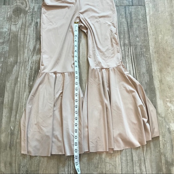 Pink stretch flare leg ruffle pants - Picture 9 of 10